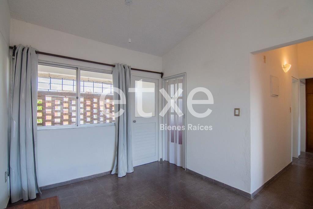 Venta con renta de Apartamento en Buceo...