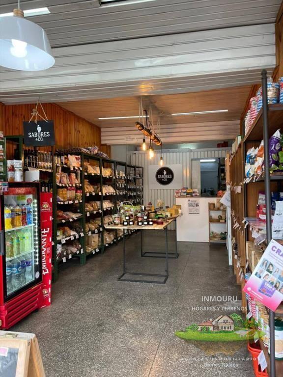 Venta de Llave comercial en Corón