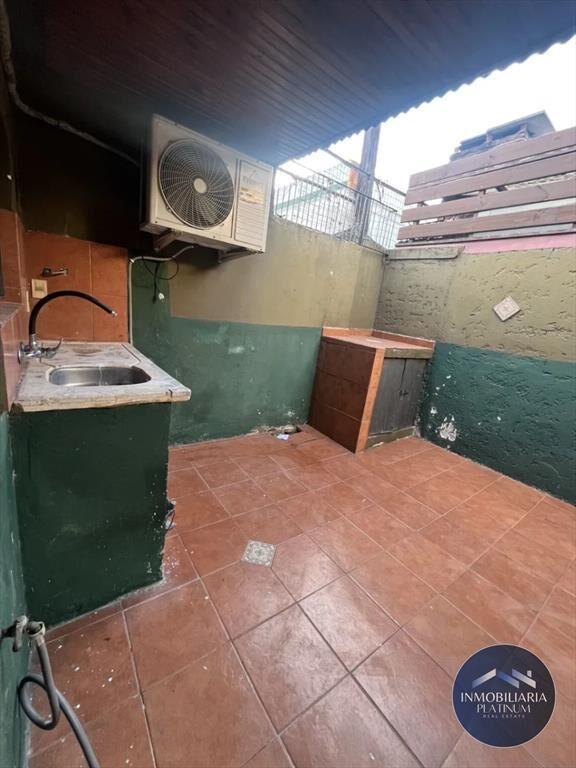Casa en alquiler c/ cochera en Brazo Oriental