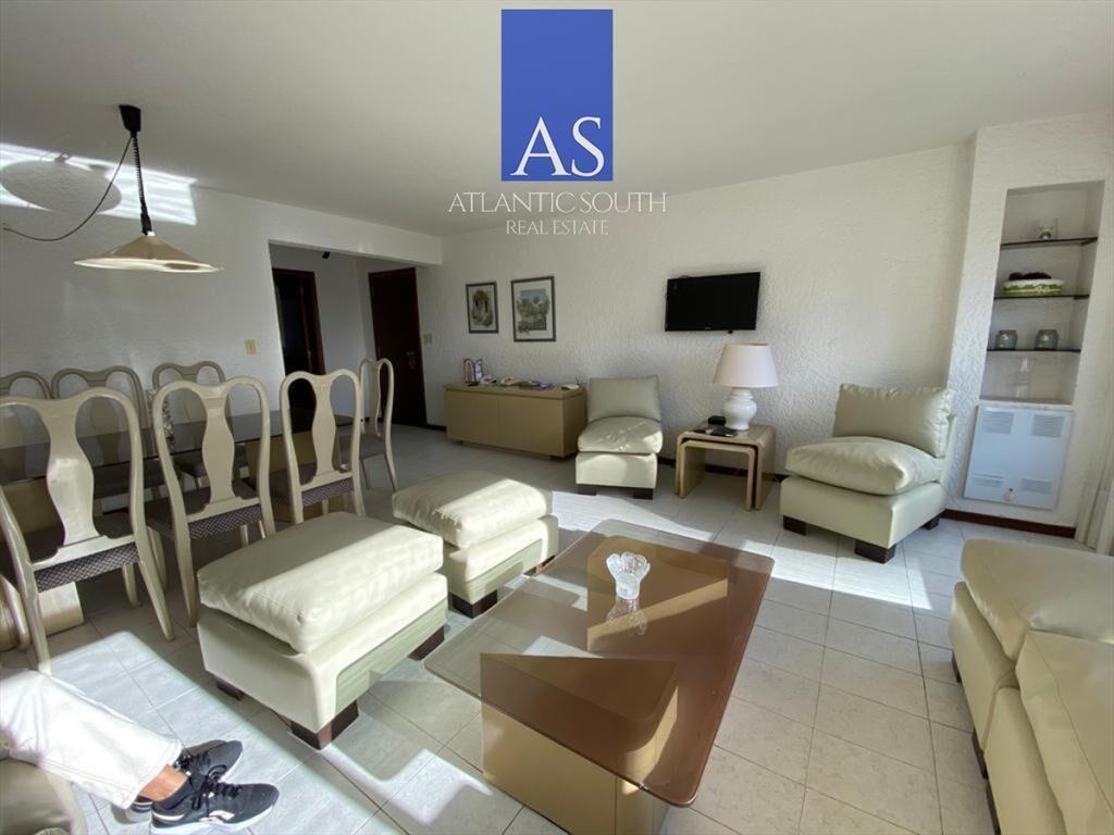 Oportunidad Apartamento en venta de 3 dormitorios