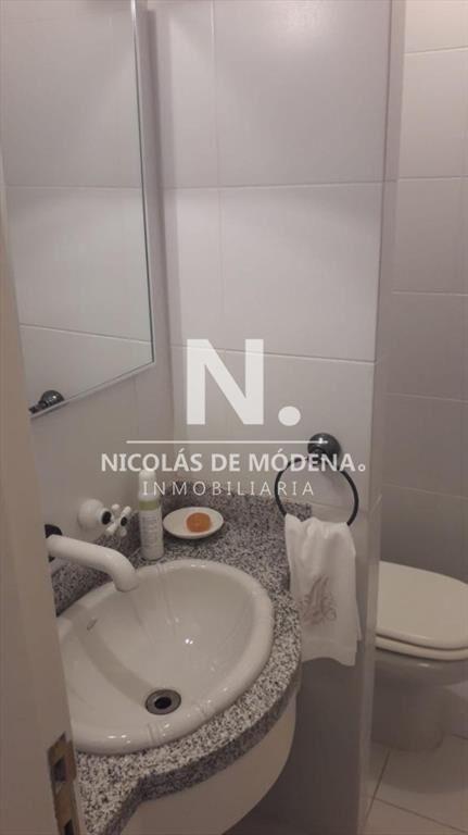 Departamento de 4 dormitorios + dependencia en al