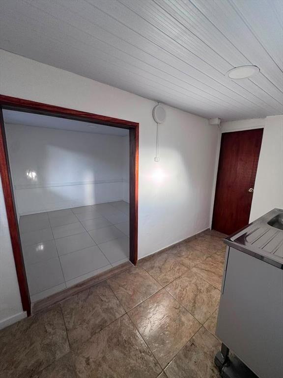 Alquiler Casa 1 dormitorio remodelada con patio en Maroñas