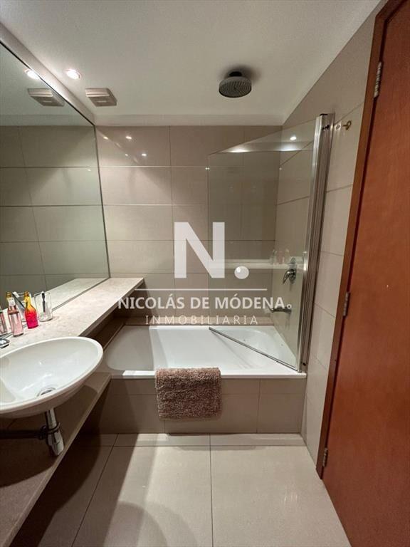 Venta apto 2 dor, 3 baños. Edificio con