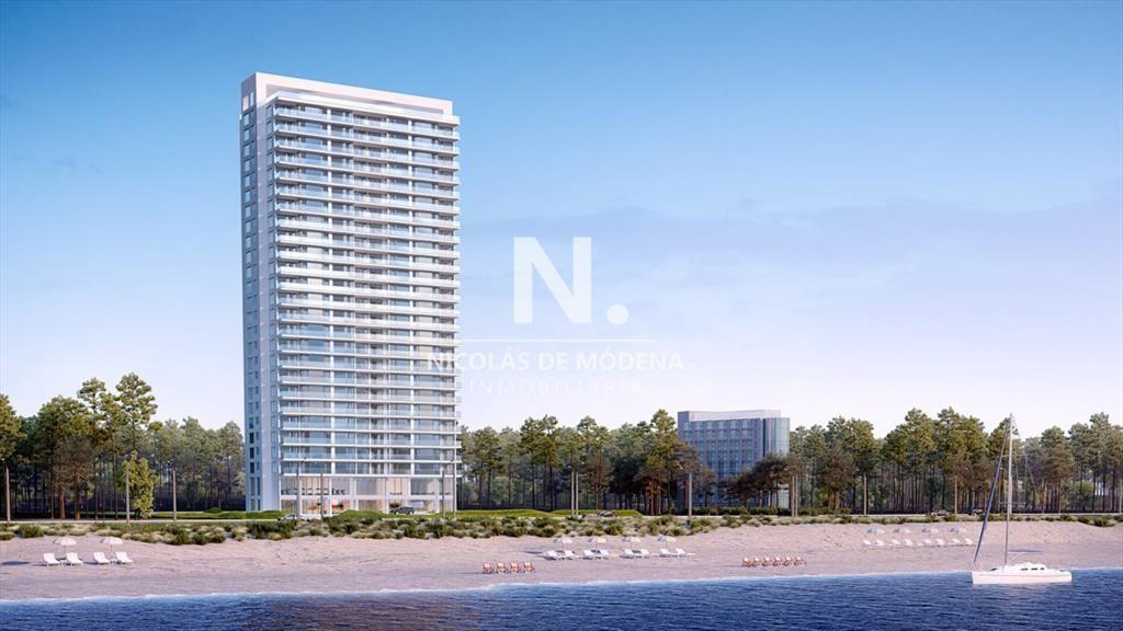 Vende departamento de 3 dormitorios en Punta del