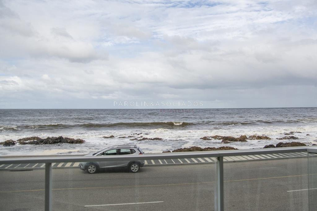 Apartamento en venta de 3 dormitorios en Edificio Bonaire,