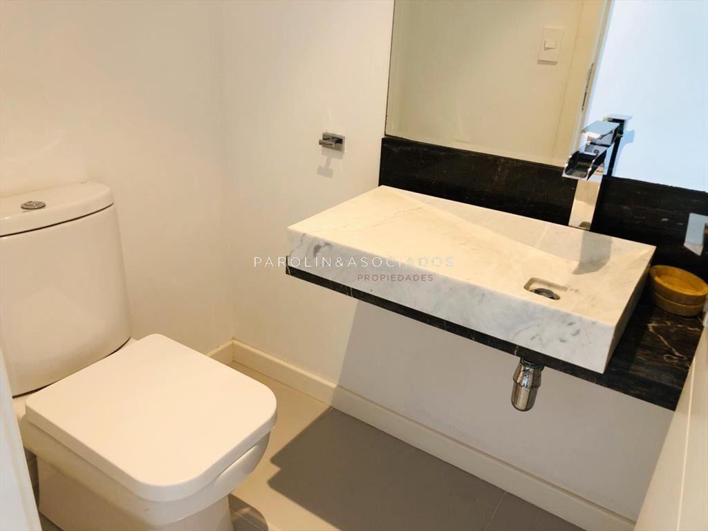 Apartamento en venta en primera línea, edificio