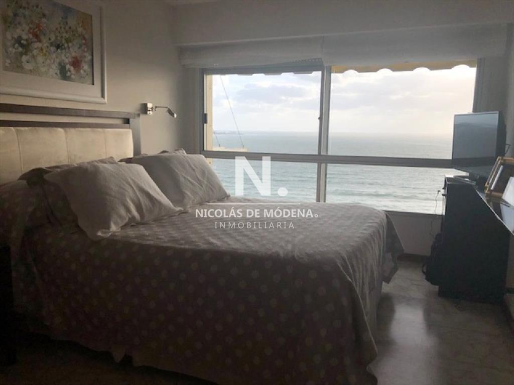 Departamento de 3 dormitorios en venta.
