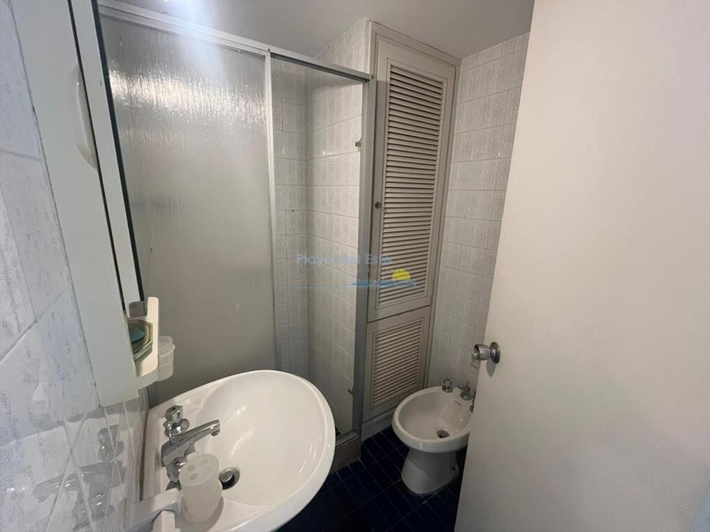 Apartamento de 3 dormitorios en alquiler , Punta