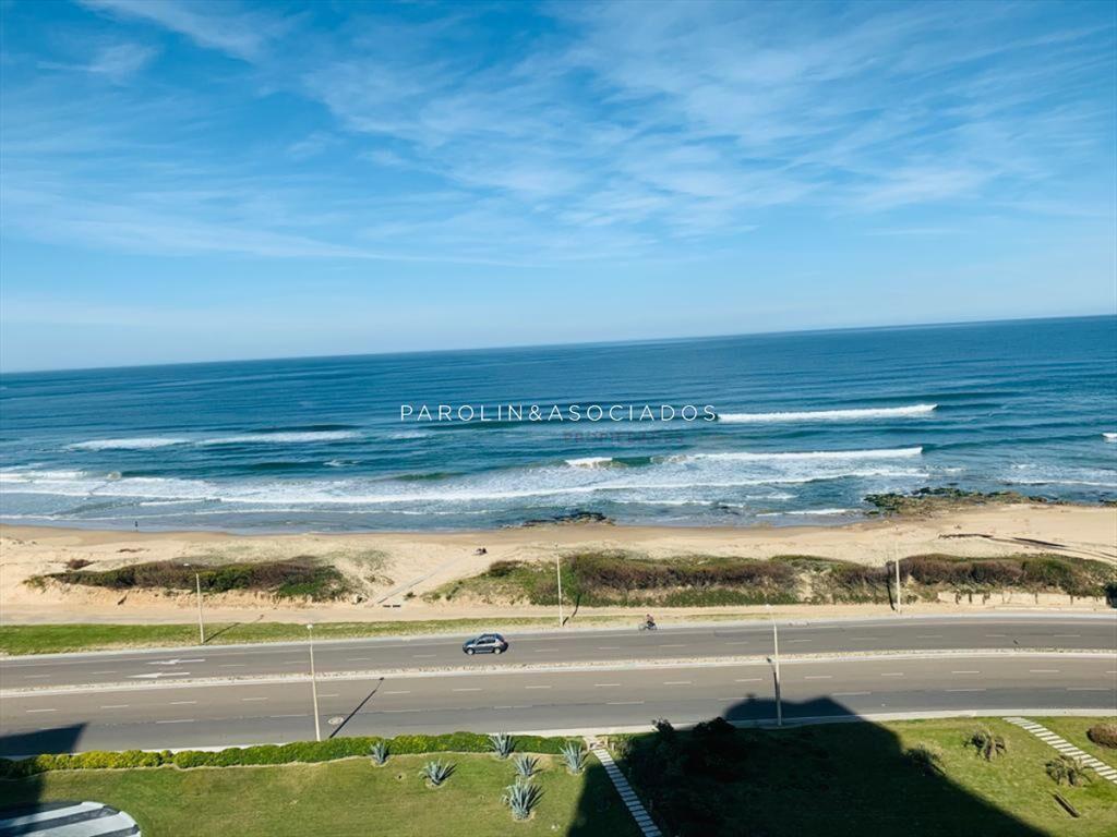 Apartamento en venta de 3 dormitorios en Torre