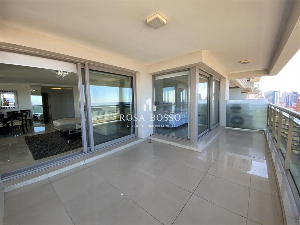 Apartamento 4 dormitorios  Garaje  vista Playa