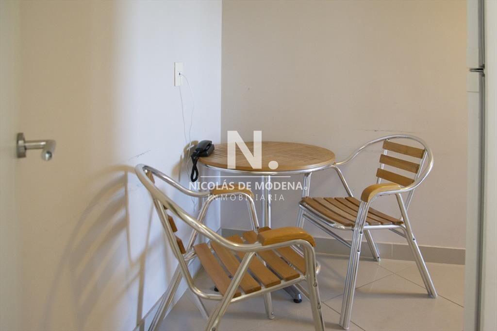 Venta de amplio apartamento de 3 dormitorios y de