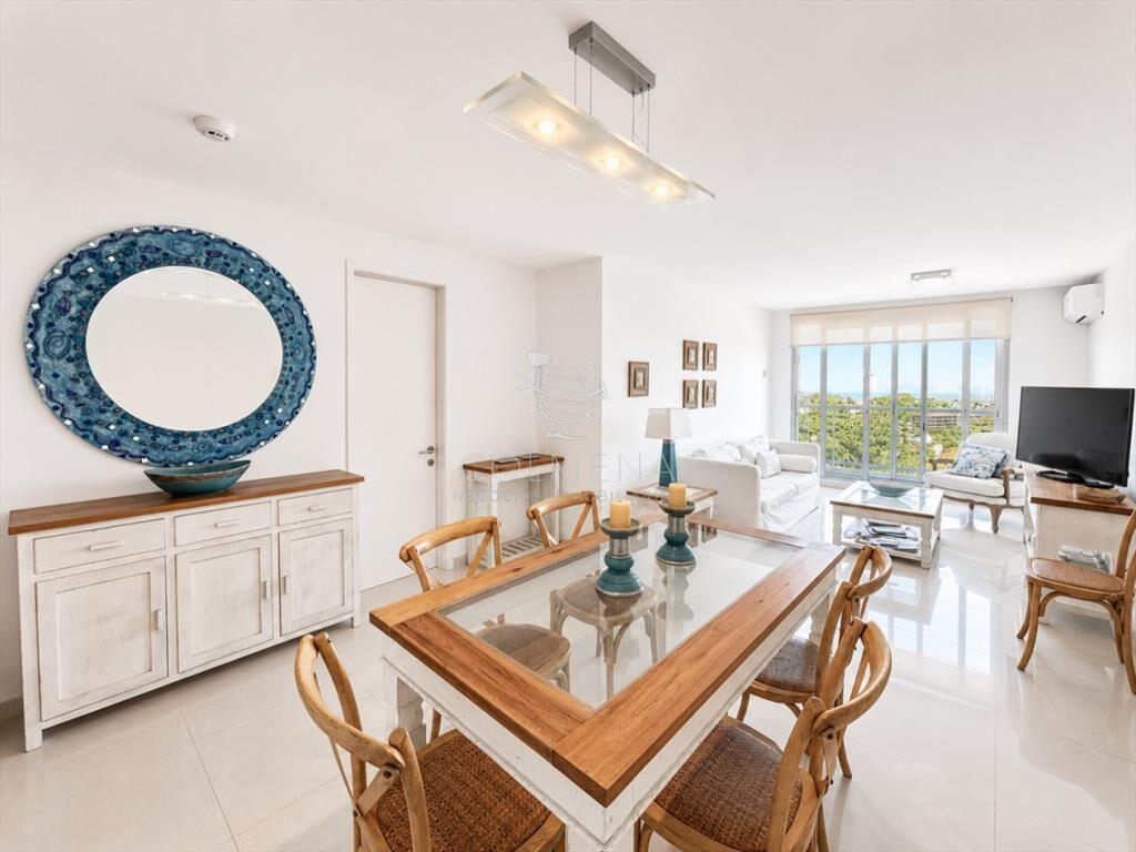 Apartamento 3 dormitorios en venta Avenida Punta