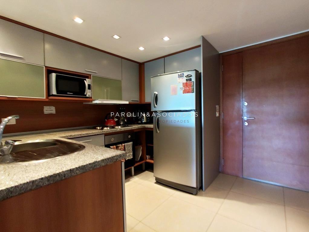 Apartamento en venta de 2 dormitorios en torre 360, Punta d