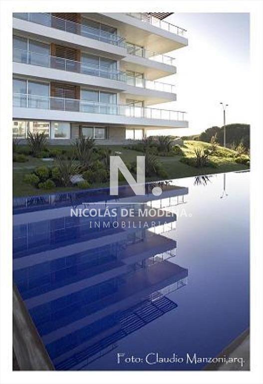 Apartamento Tres Dormitorios en Aqluiler Playa