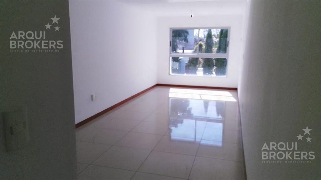 Venta apartamento monoambiente con renta en Pocitos Nuevo -