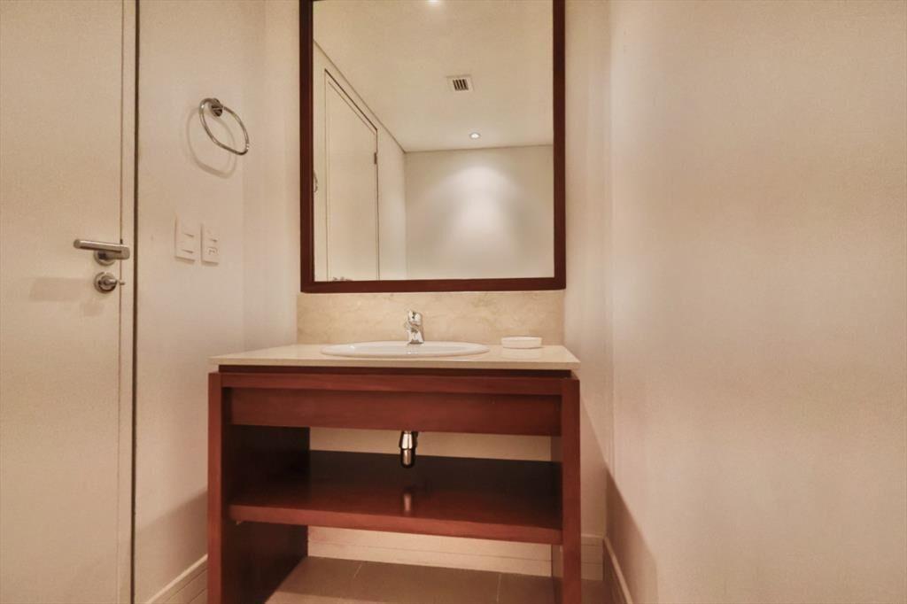 VENTA APARTAMENTO 3 DORMITORIOS + DEPENDENCIA -