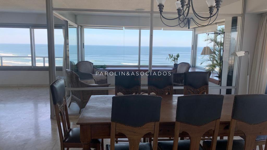 Apartamento en venta de 3 dormitorios en Torre