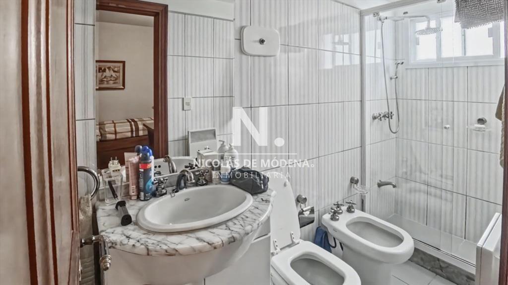 En venta apartamento de 3 dormitorios en San con
