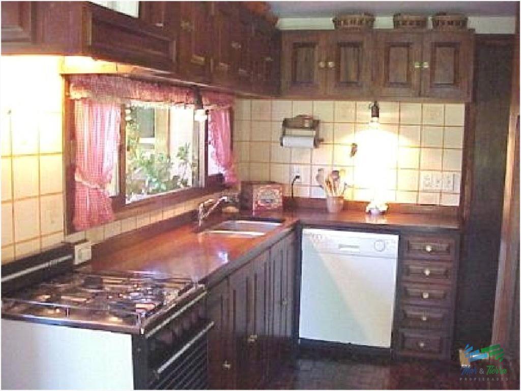 Vendo casa 6 dormitorios con piscina y gran en