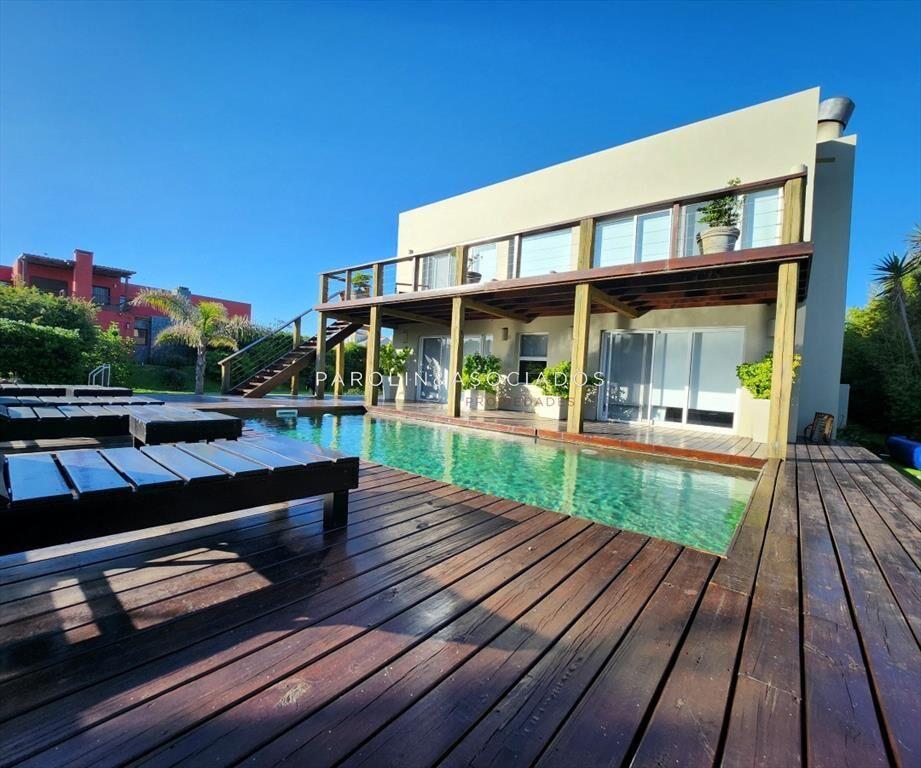 Casa en venta de 3 dormitorios en TÃ­o Tom, Punta Ballena.