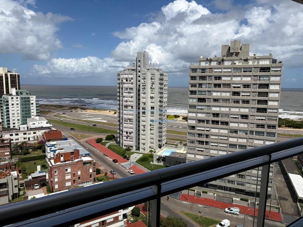 Vista a Playa Brava.