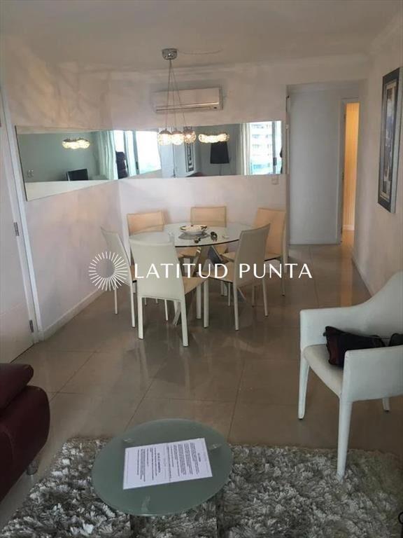 Apartamento en Mansa, 2 dormitorios y medio,
