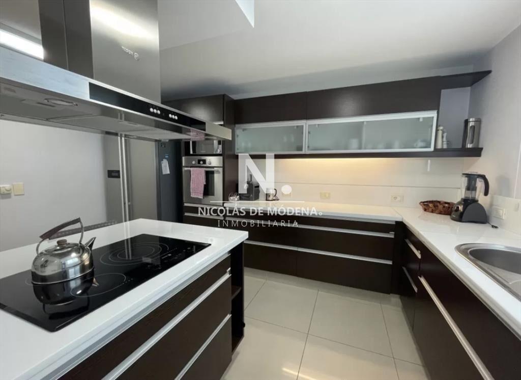Departamento en venta, frente al mar. Torre Playa