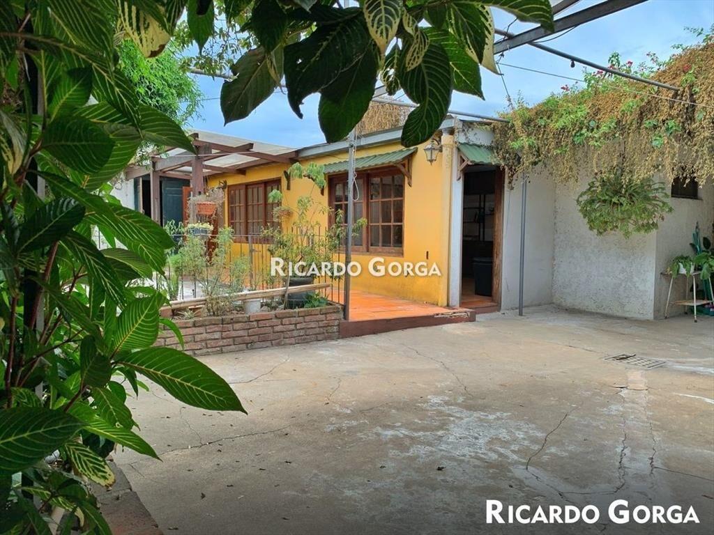 Casa en Venta en 1 planta con renta de 2 Dormitorios en ...
