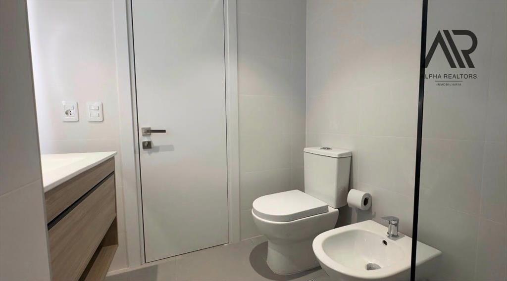 Apartamento en venta c/ cochera en Bella Vista