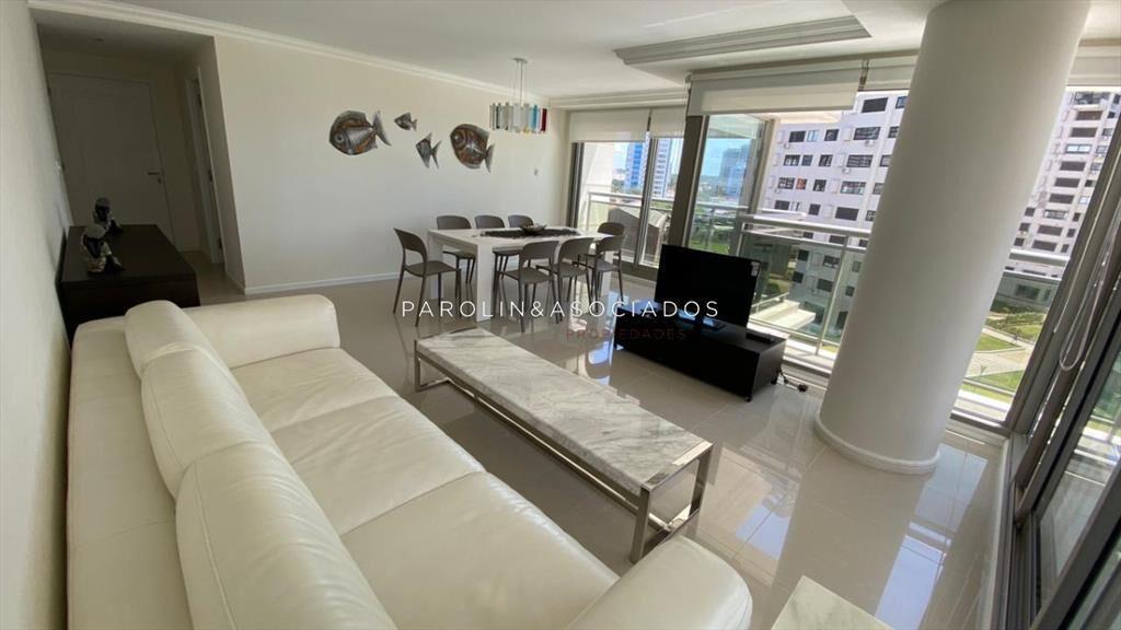 Apartamento en venta en Torre Imperiale Brava, Punta del Es
