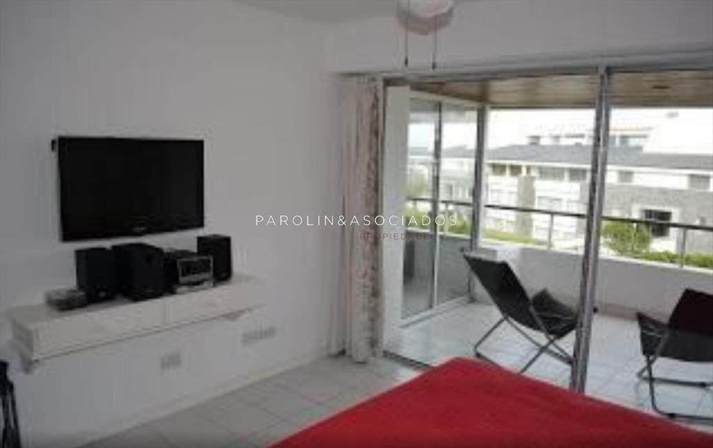 Apartamento en venta de 3 dormitorios en II La