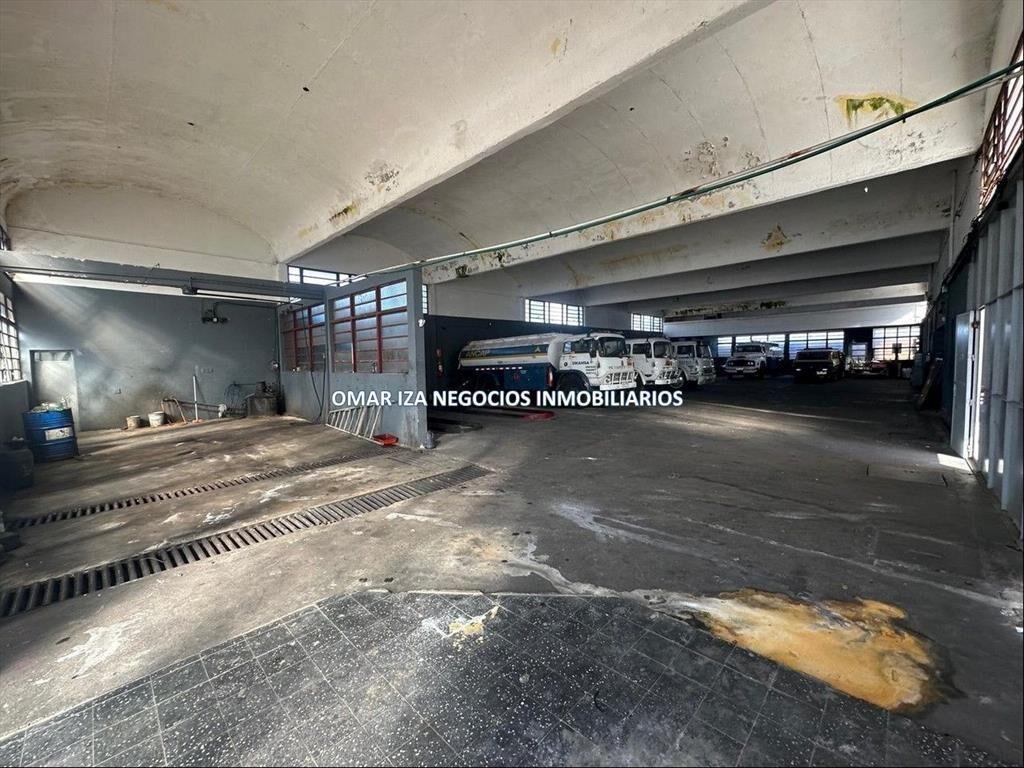VENTA LOCAL COMRCIAL EN LA TEJA, GALPON, DEPOSITO, ENTRADA