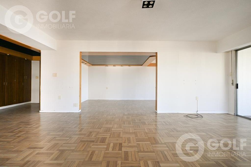 Apartamento en venta de 4 dormitorios en Puerto de Buceo