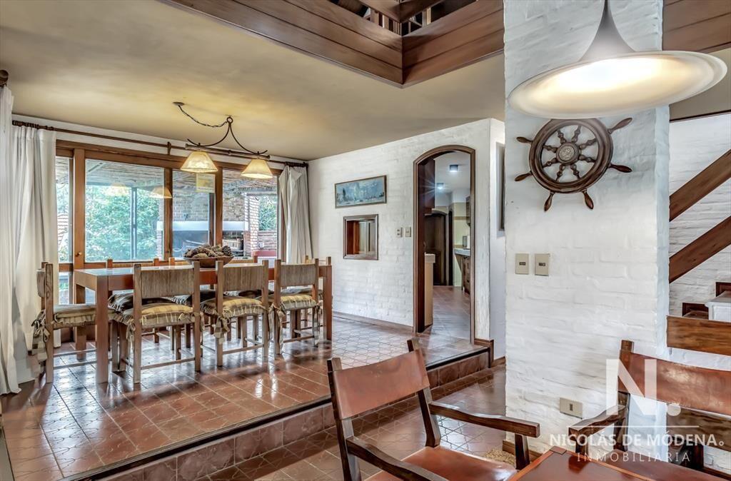 Venta de casa de 4 dormitorios en Pinares, Punta del Este