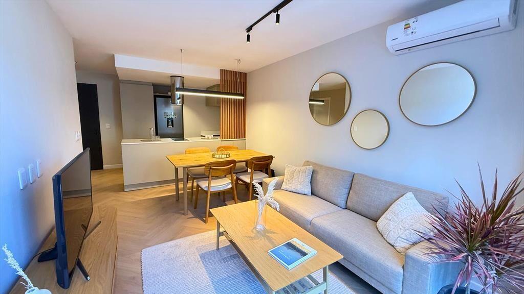 Venta Apartamento Buceo 2 dormitorios 2 baños garaje a estr