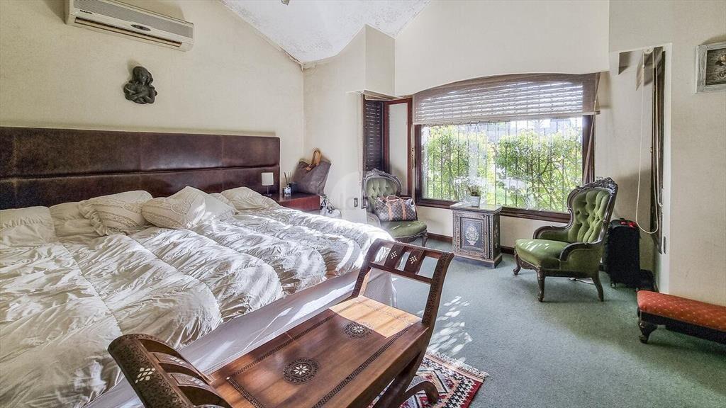 Venta Casa de gran porte Ciudad de la Costa. Gran terreno,