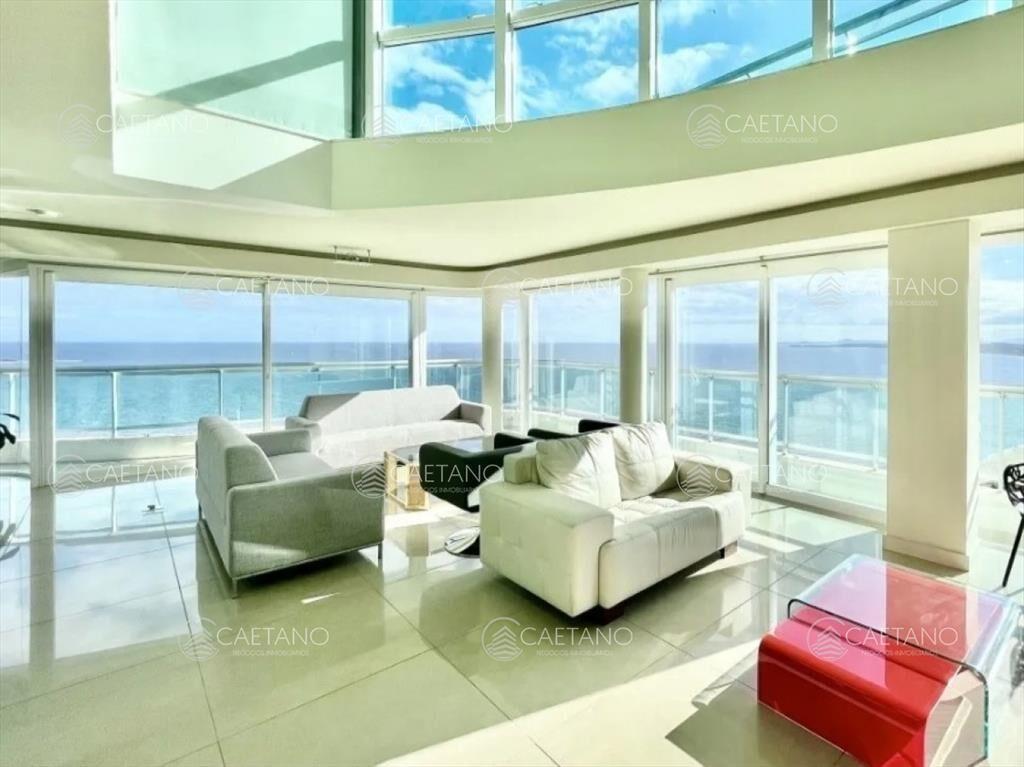 Venta apartamento 3 suite más dependencia en del