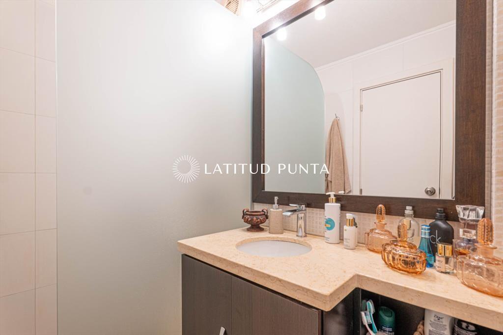 Apartamento en Mansa, 3 dormitorios y parrillero