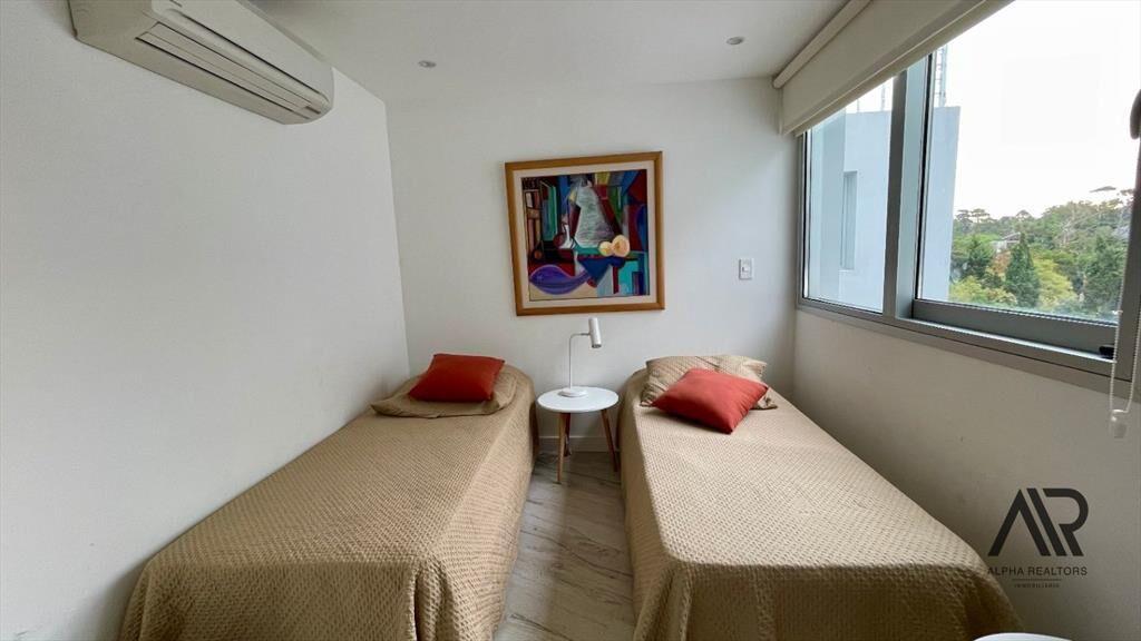 Venta Penhouse 4 dormitorios primera línea