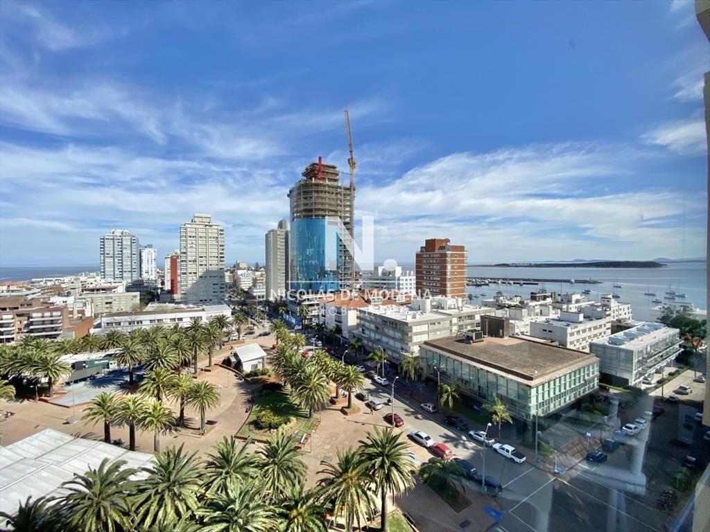 Apartamento en Peninsula, 3 dormitorios