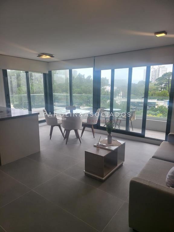 Apartamento de 1 dormitorio en venta en Torre View, Punta d