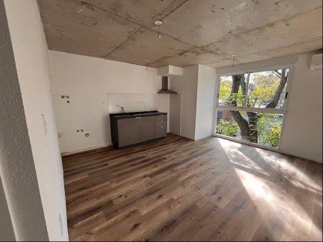 ALQUILER MONOAMBIENTE A ESTRENAR,TRES CRUCES