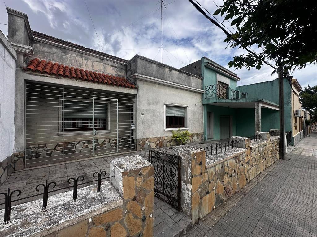 Casa en San José de Mayo