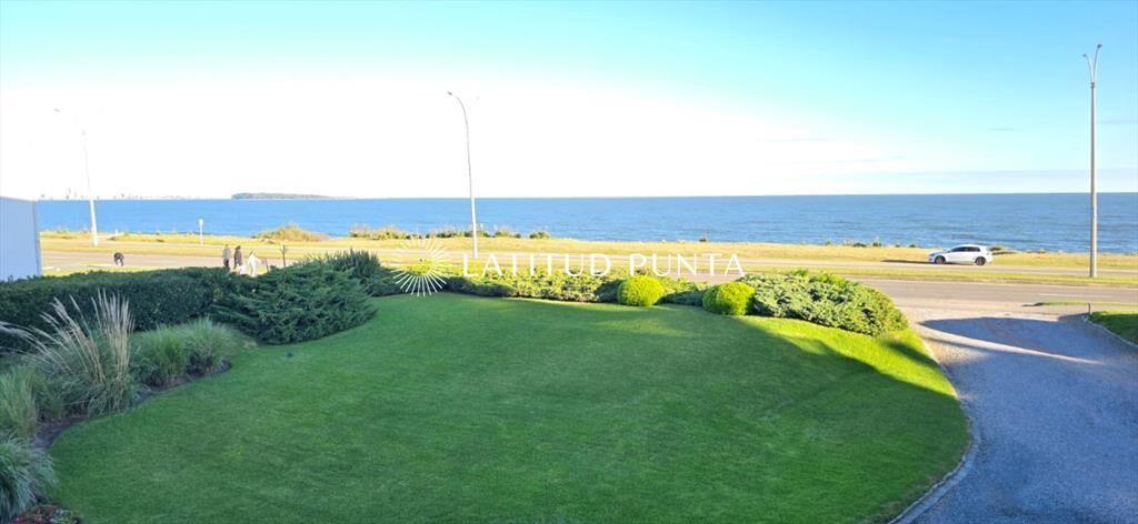 Apartamento en Pinares, 3 dormitorios