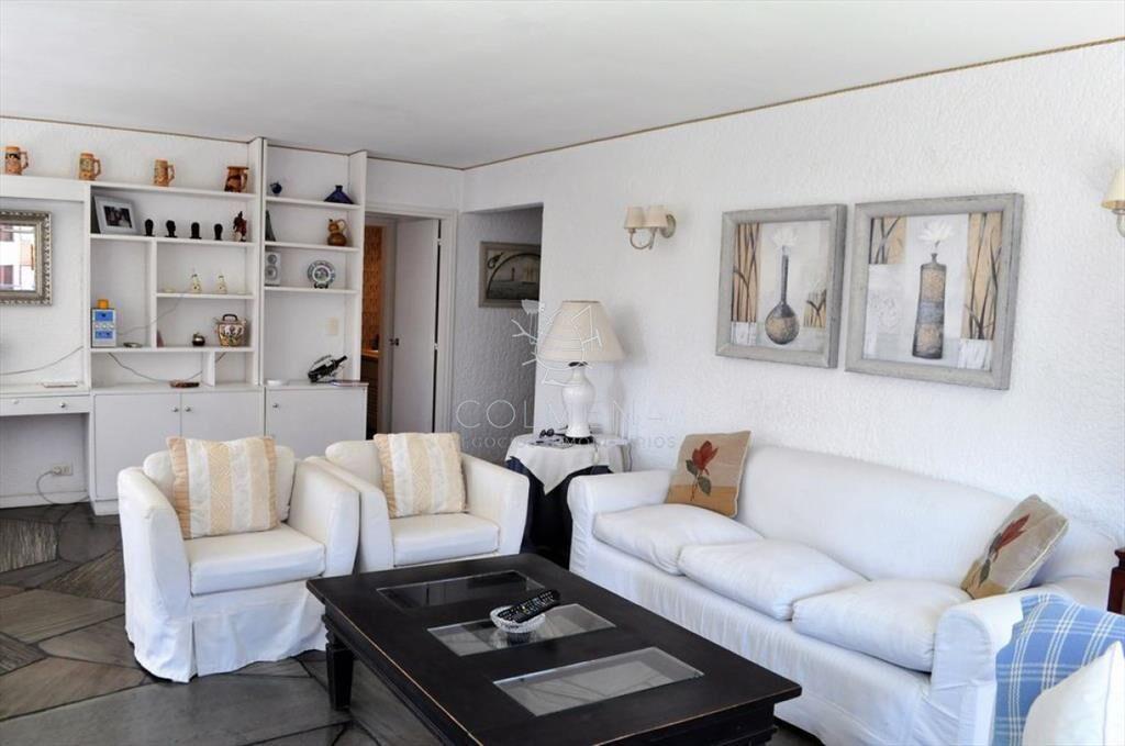Muy lindo apartamento en península de Punta del
