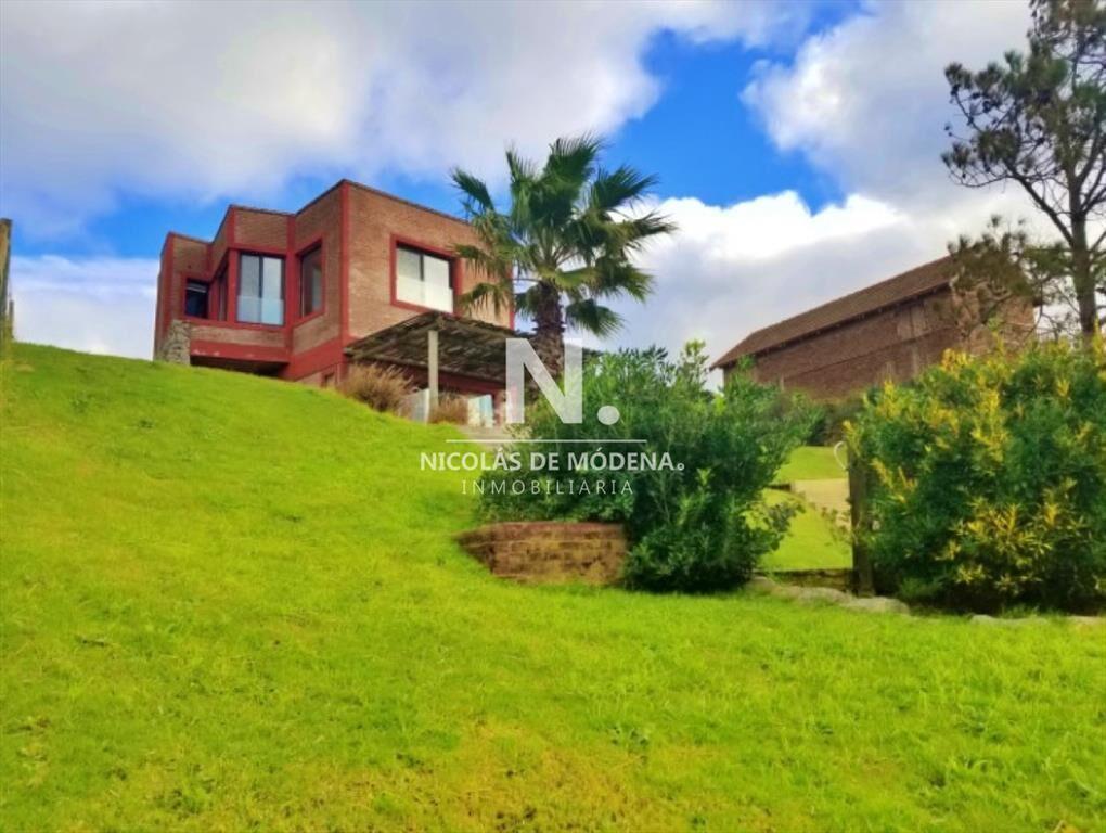 Casa en Pinares - Punta del Este