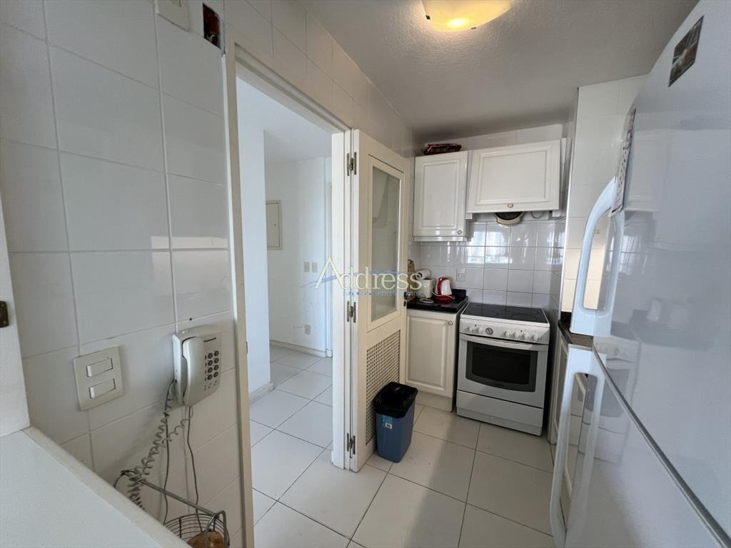 Apartamento en venta en playa Mansa, 2 dormitorios, 2 baño