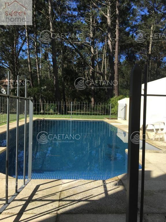 Casa de 4 dormitorios dentro del Complejo