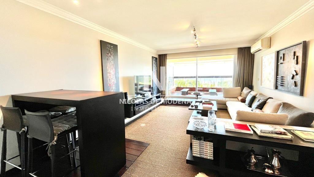 Venta de Hermoso Apartamento de 2 dormitorios en edificio d