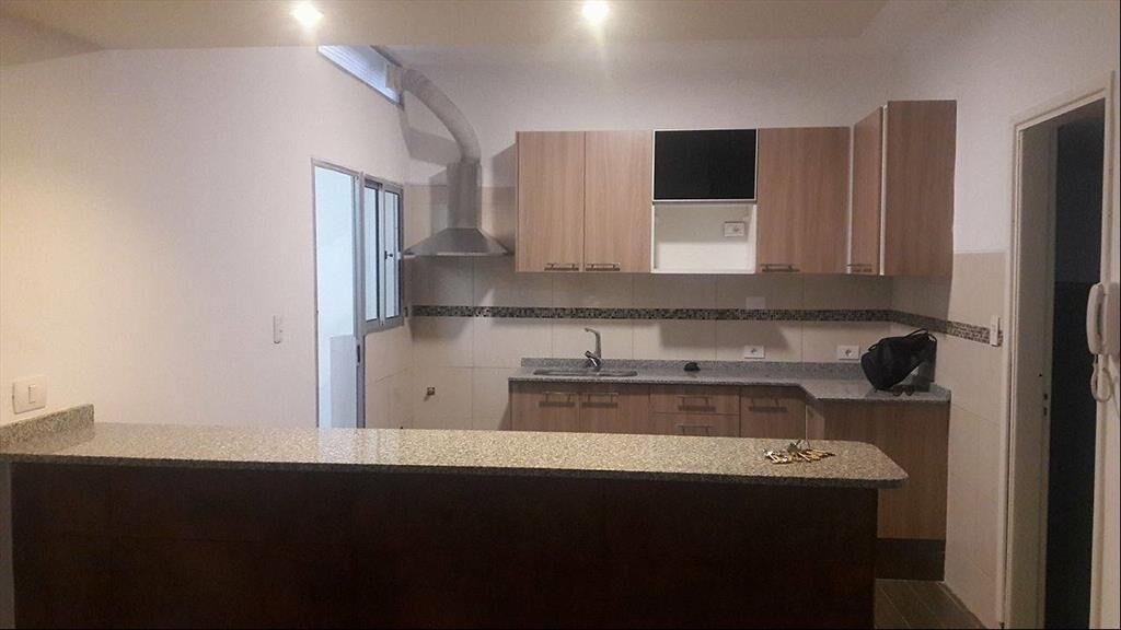 VENTA PADRÓN ÚNICO IDEAL 2 FAMILIAS ADMITE ALTURA